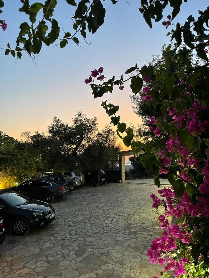 La Maroja View Hotel Dhermi Exterior photo