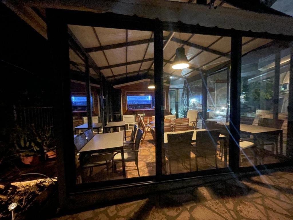 La Maroja View Hotel Dhermi Exterior photo