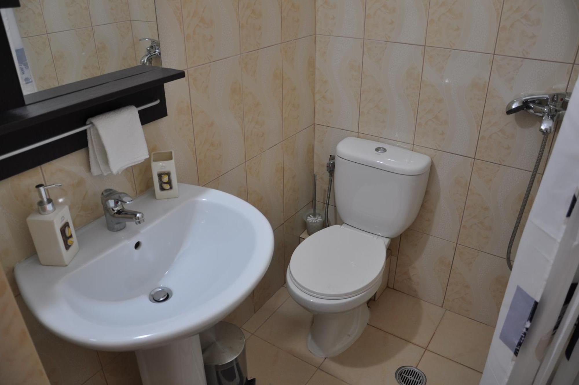La Maroja View Hotel Dhermi Room photo